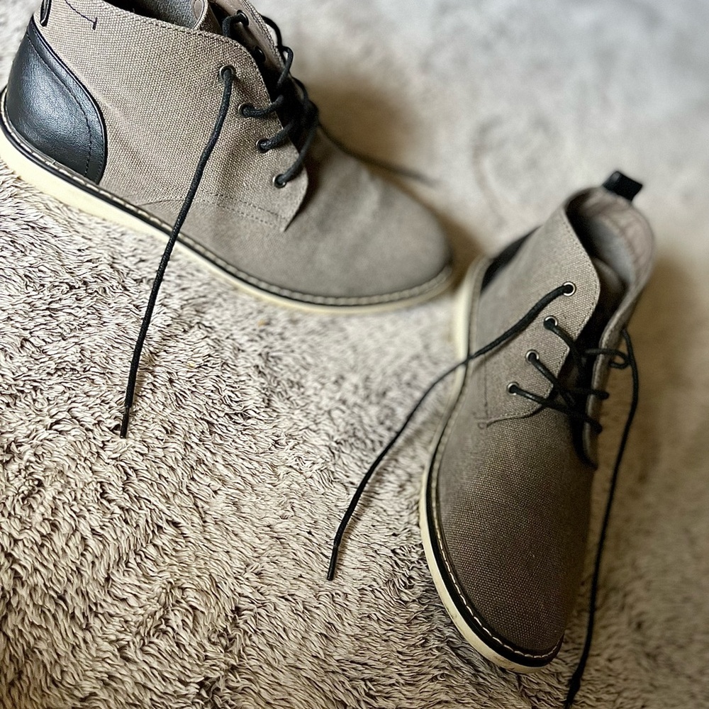 Ready to wear. Excellent condition LONDON FOG dress shoes